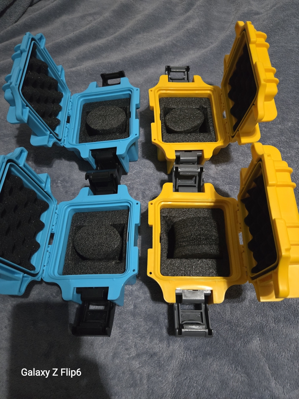 Invicta Yellow Protective Watch Case & Turquoise Invicta Cases - Lot of 4 - Picture 2 of 2